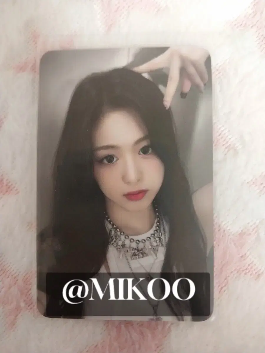 Baby Monster Drip pop up Membership ahyeon photocard sells