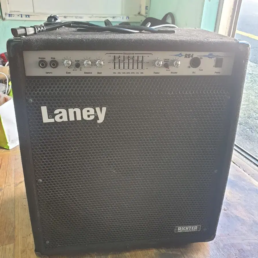 LANEY(RB4) 레이니 베이스엠프