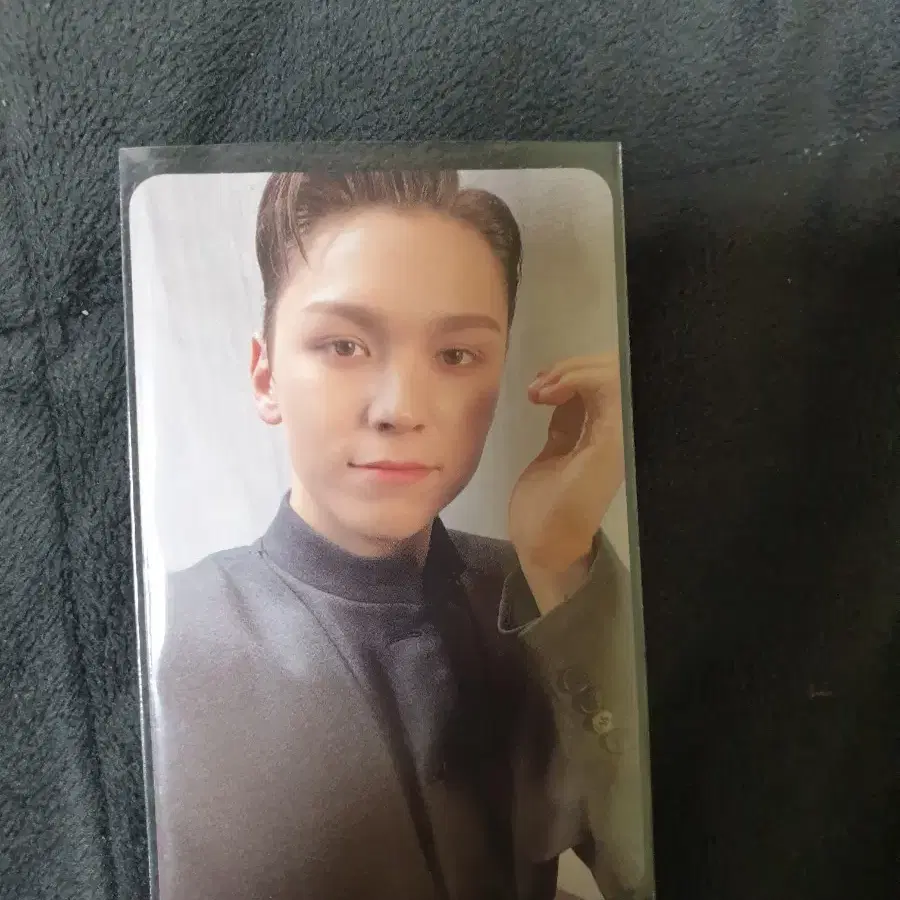 세븐틴 버논 페더썬 포카