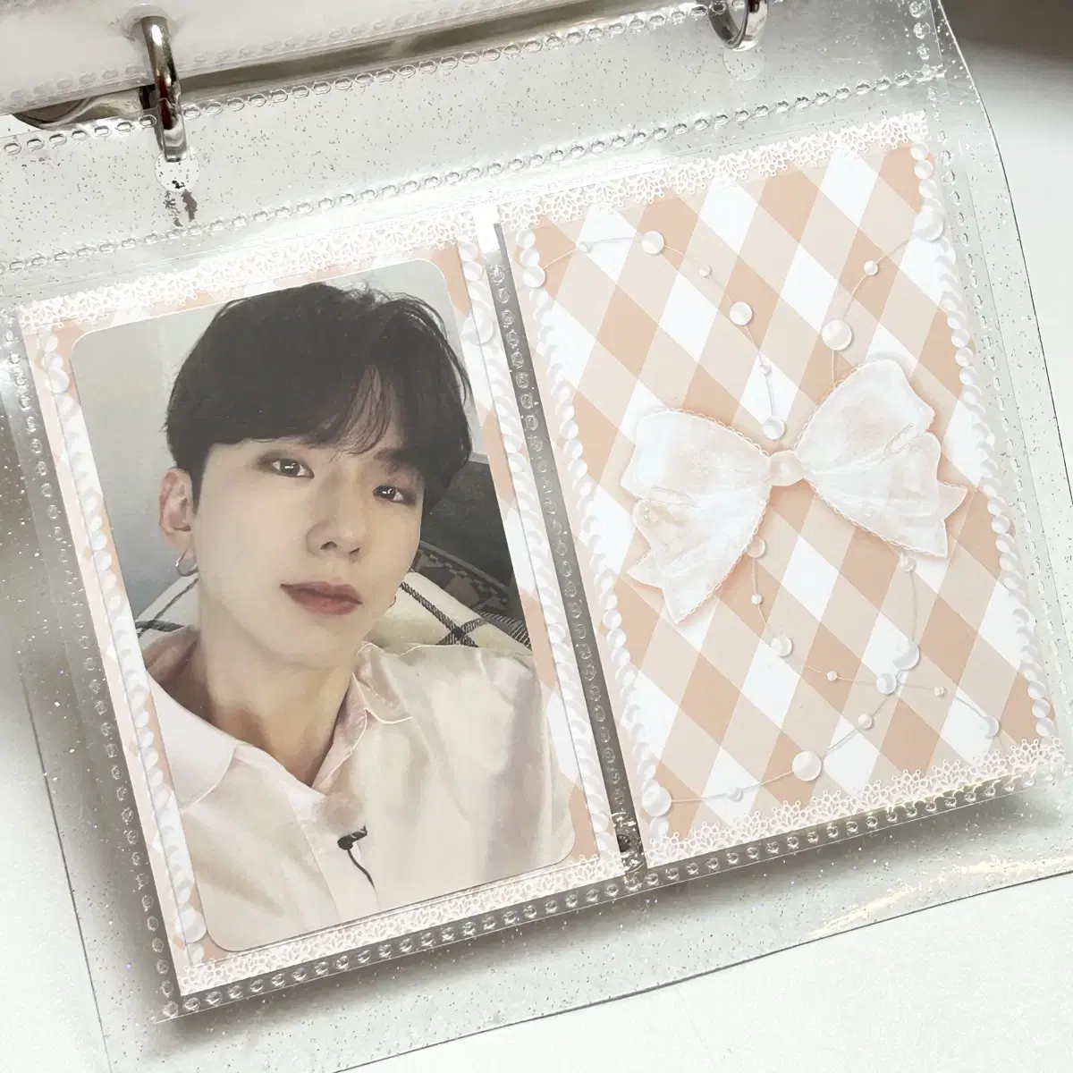 Pearl ribbon binder with paper coralver. - Backing paper,Photocard packaging,Toploader paper