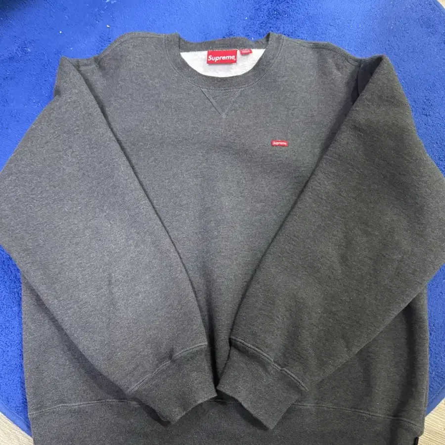 Supreme Small Box Crewneck Charcoal M