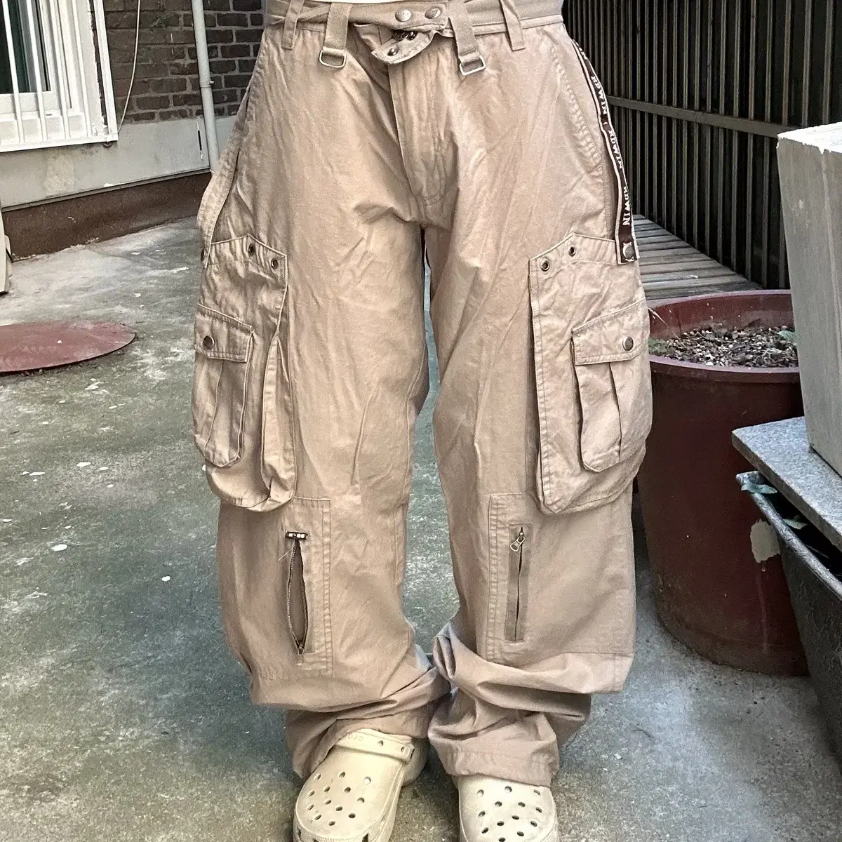 Battalion Chief Vintage Y2K Edwin Zipper Detail Wide Cargo Pants