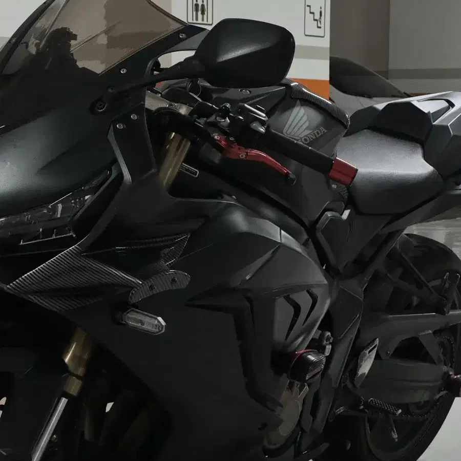 CBR650R