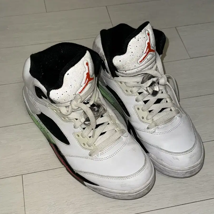 나이키 에어조던5 스페이스잼 AIR JORDAN 5 SPACE JAM