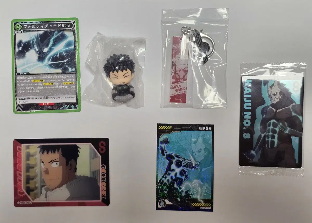 Kaiju No. 8 Kafka, Kaiju No. 8 Wonhwa Jeon acrylic Keyrings, Wehasu cards, etc.