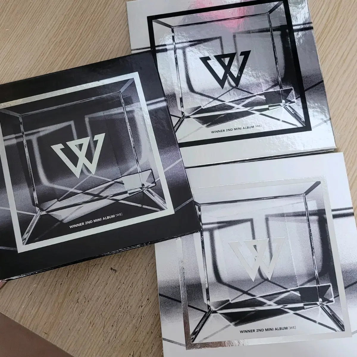 Sell all unsealed albums of winners for 1,000 won each