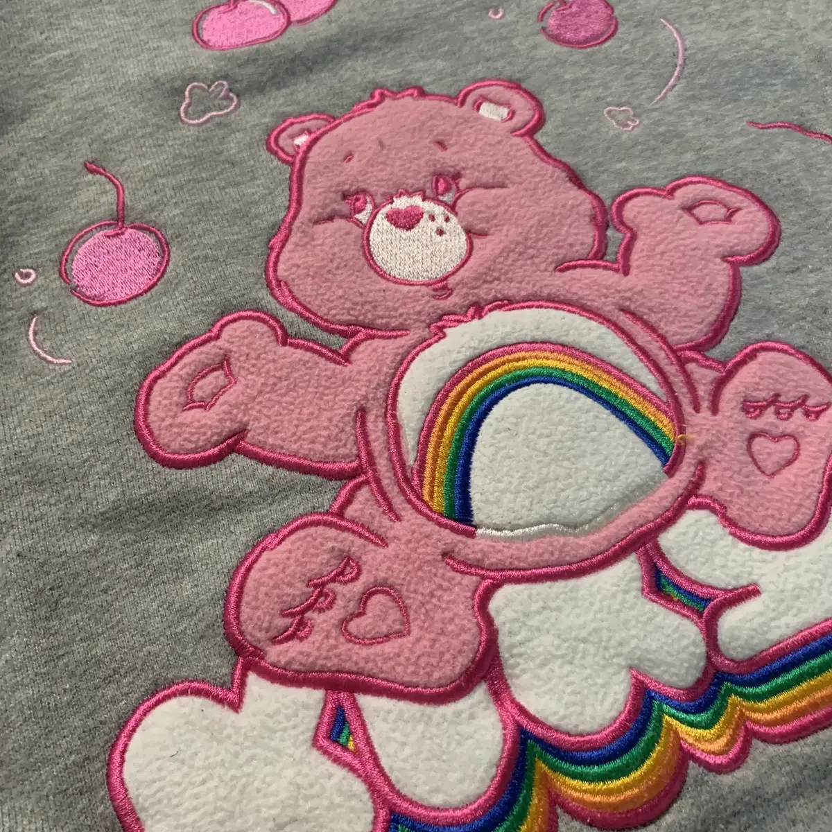 Kirsh x care bears 키르시 x 케어베어 맨투맨