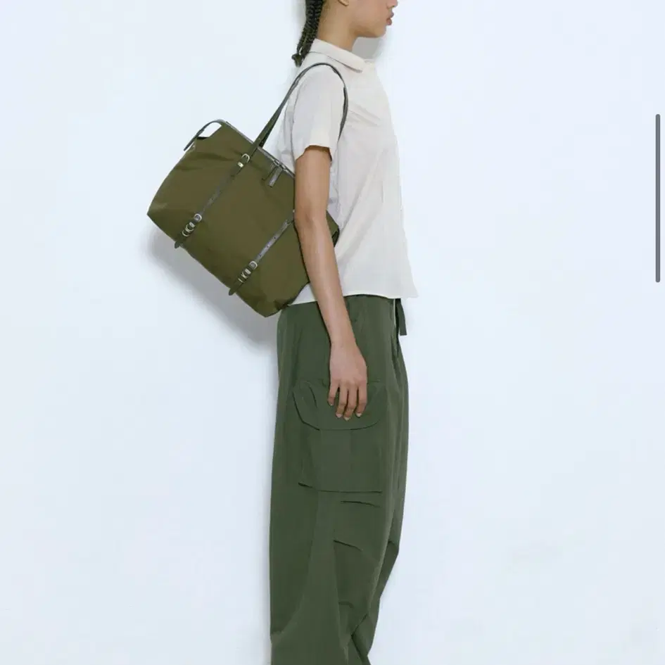 마지셔우드 OVERPACKER_khaki