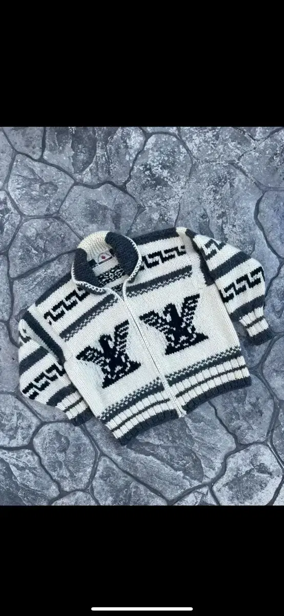 Size 100) Cowichan Sweater