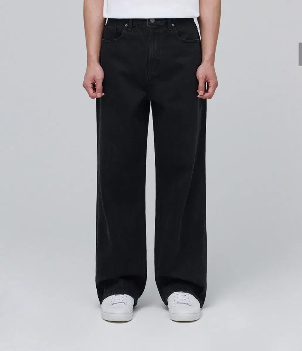 Gentleman's Standard Wide Denim Pants Washed Black 29