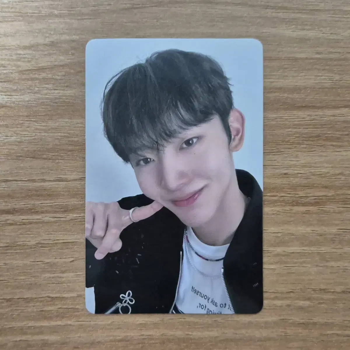 evnne yoo seungeon photocard