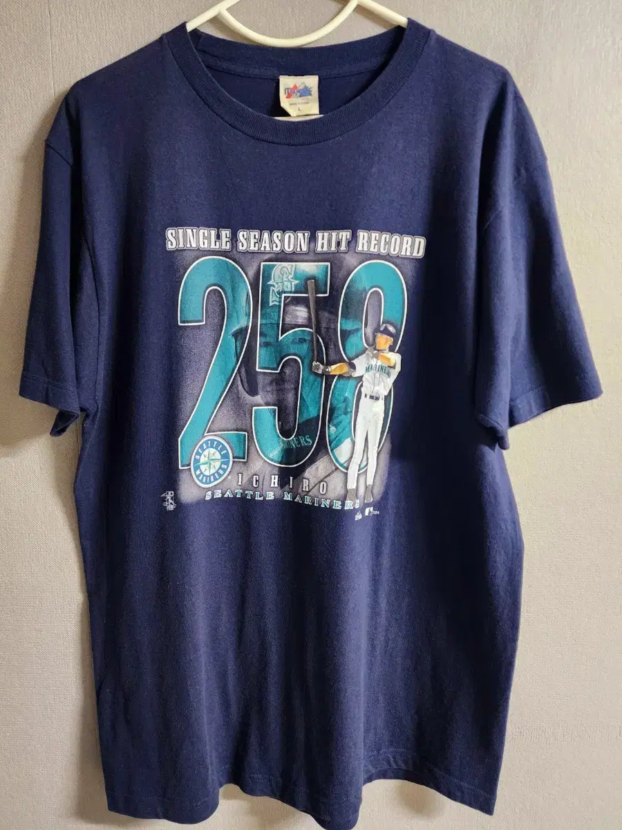 00's Majestic Ichiro 258 Hits Commemorative T-Shirt L