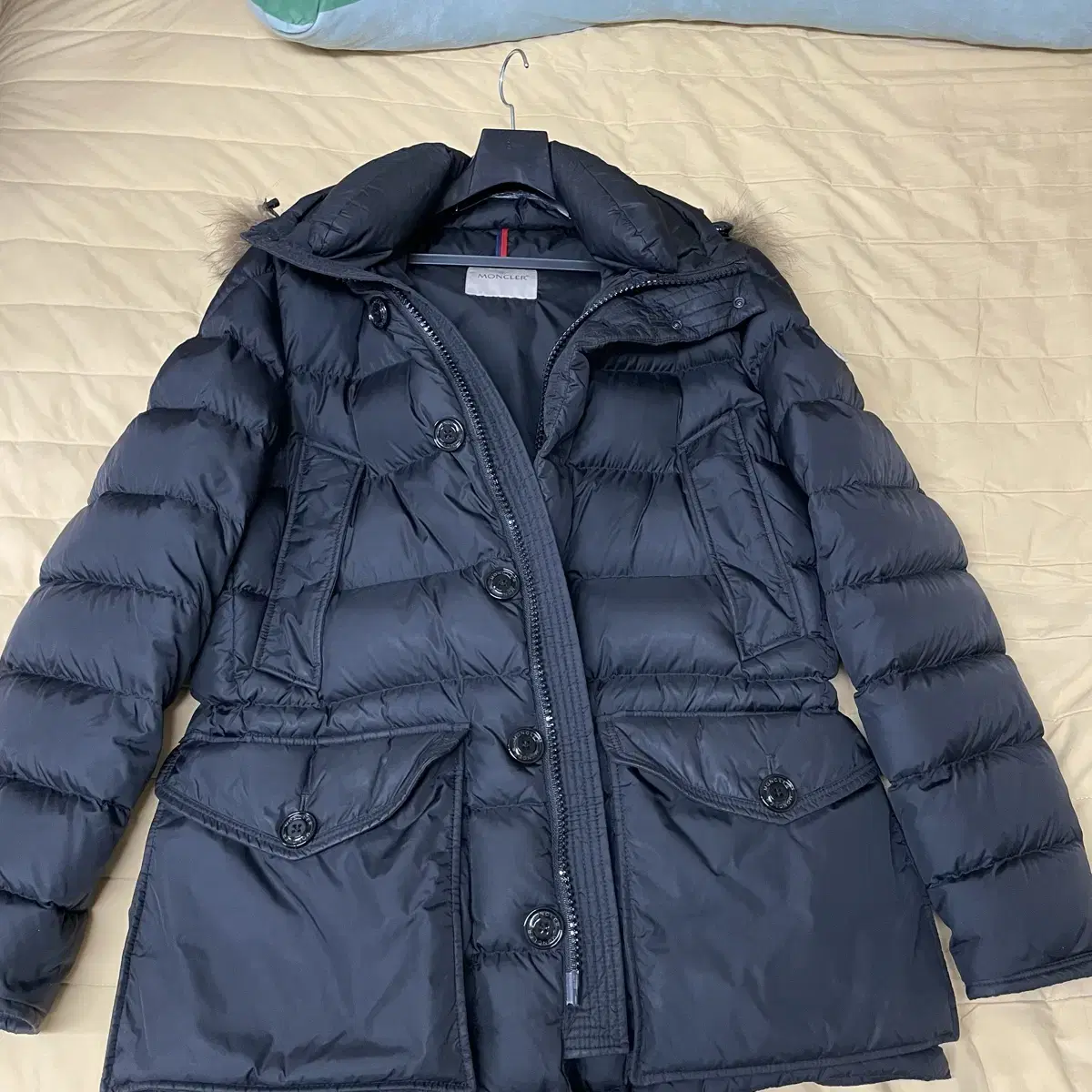 Moncler Cluny size 4 black