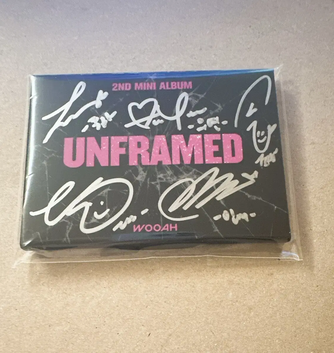 Written by Woo!ah! sign Album