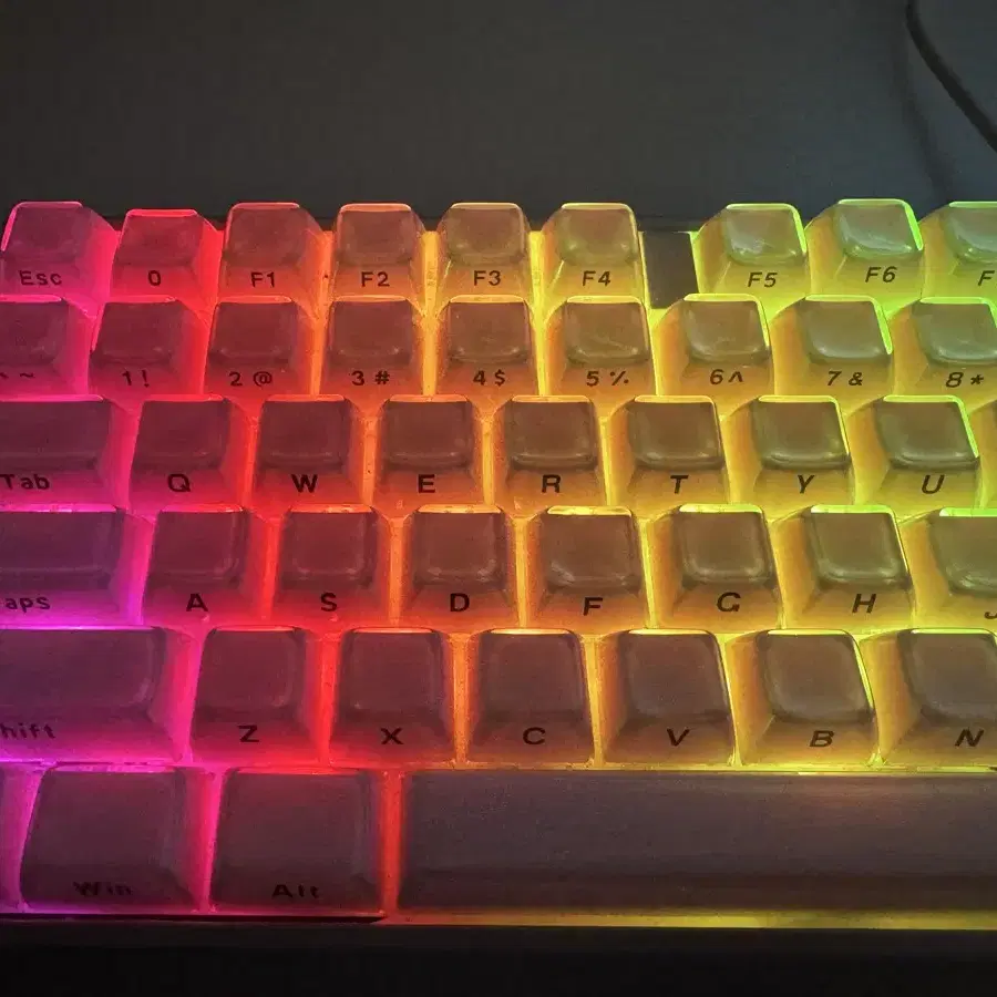 체리 키보드 MX board 3.0s RGB 갈축. 크리스탈 측각 키캡