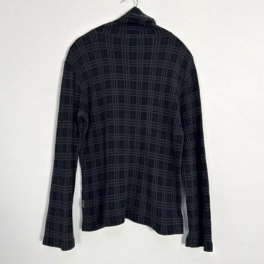 vintage Burberry Balck label turtleneck