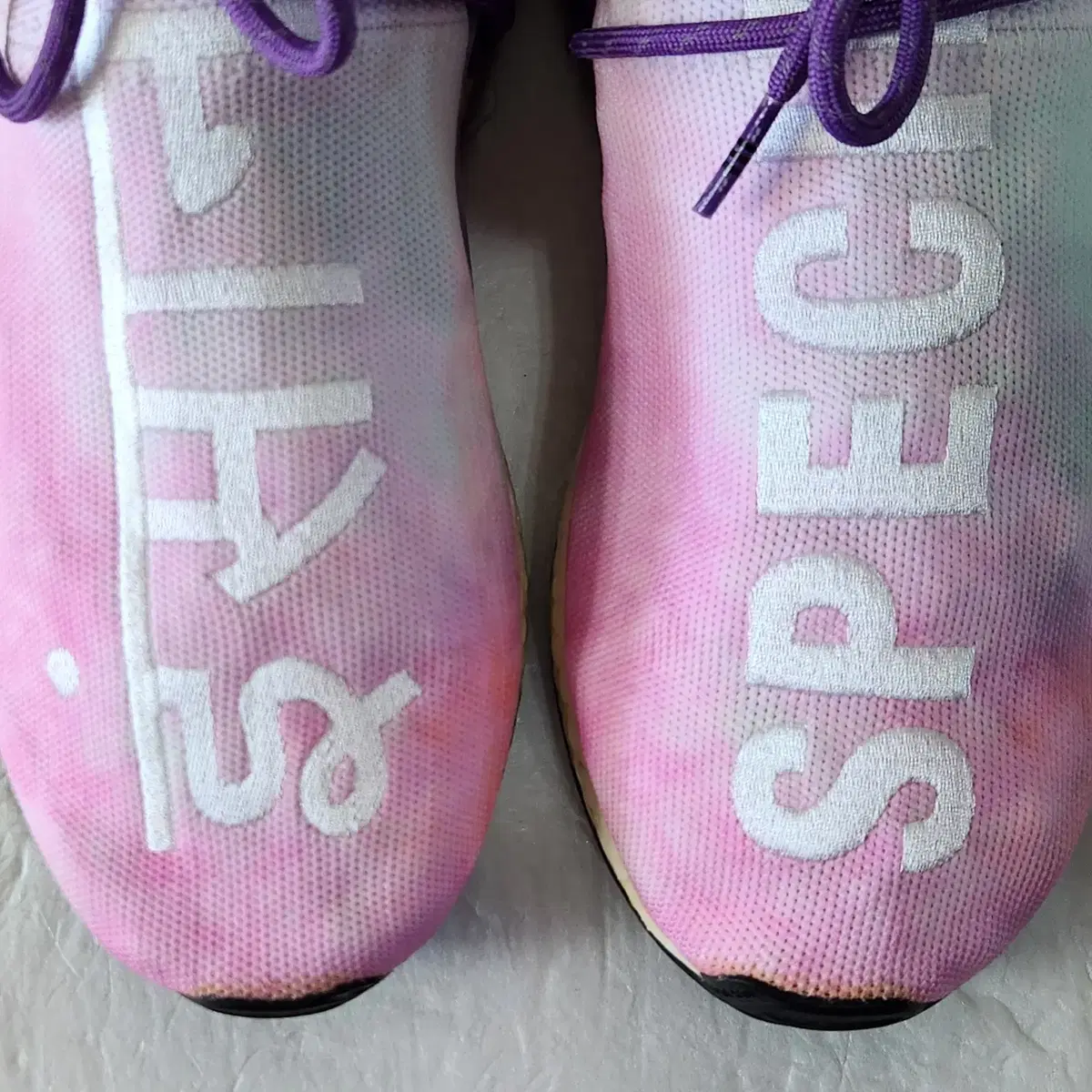 [275] 아디다스x퍼렐 NMD HU TR 홀리페스티벌ㅡ최저가