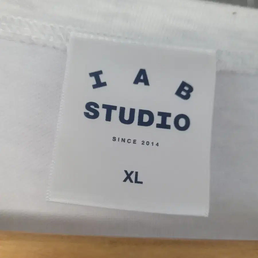 IAB STUDIO 라이트그레이 롱슬리브