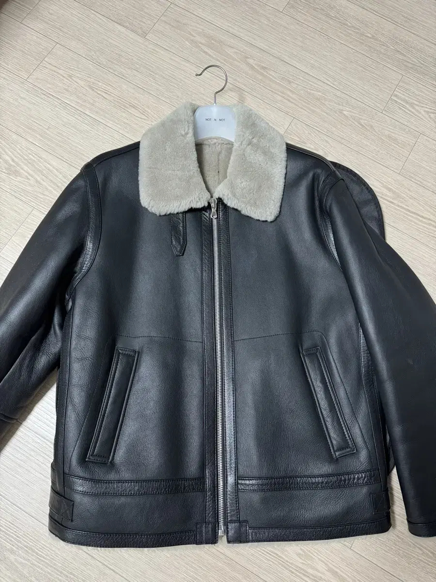 Kwanghee Market Real Lambskin Mustang XL