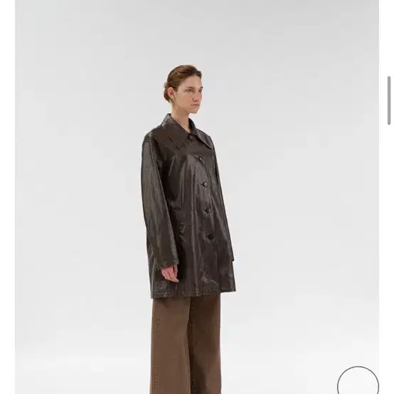 le 르 faux leather crack coat