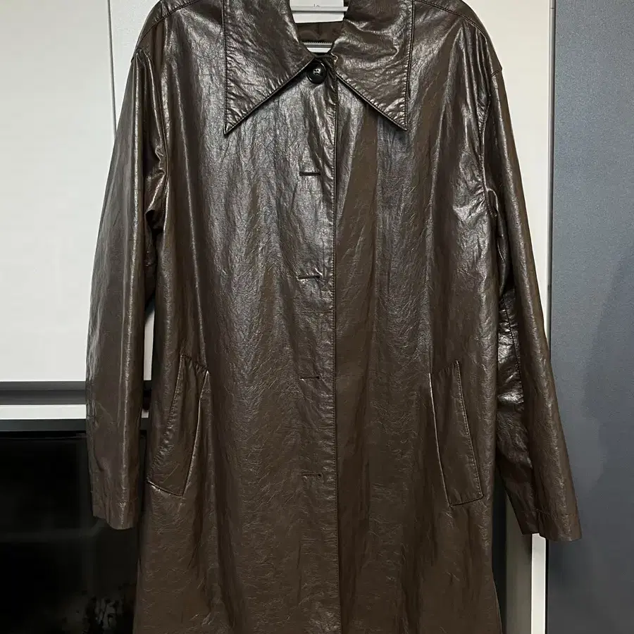 le 르 faux leather crack coat