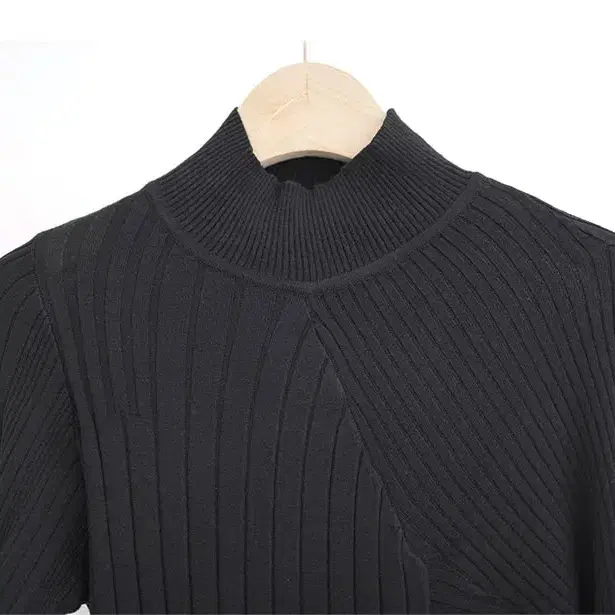 여성골프웨어 HIGH NECK RIB SWEATER