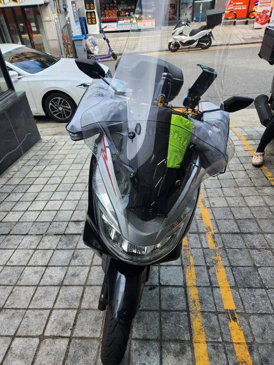 pcx125 18년식 31000km 기름만 넣고 타세요