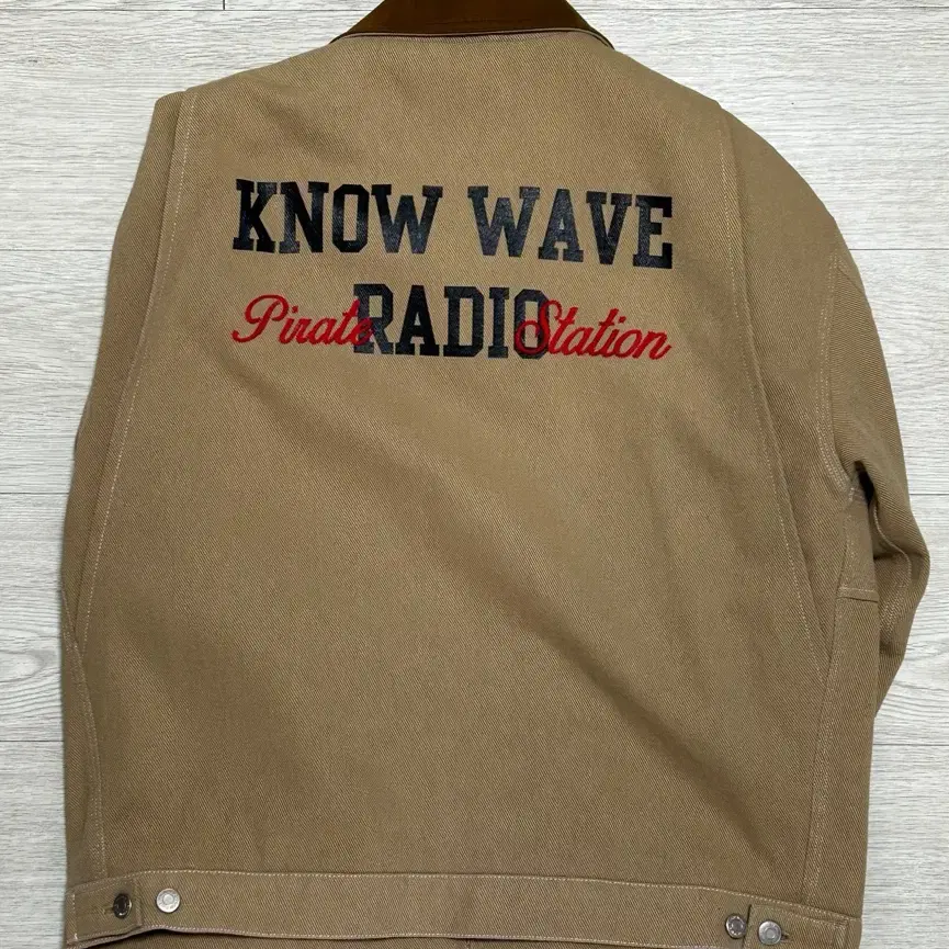 노우웨이브 Radio Crew Jacket