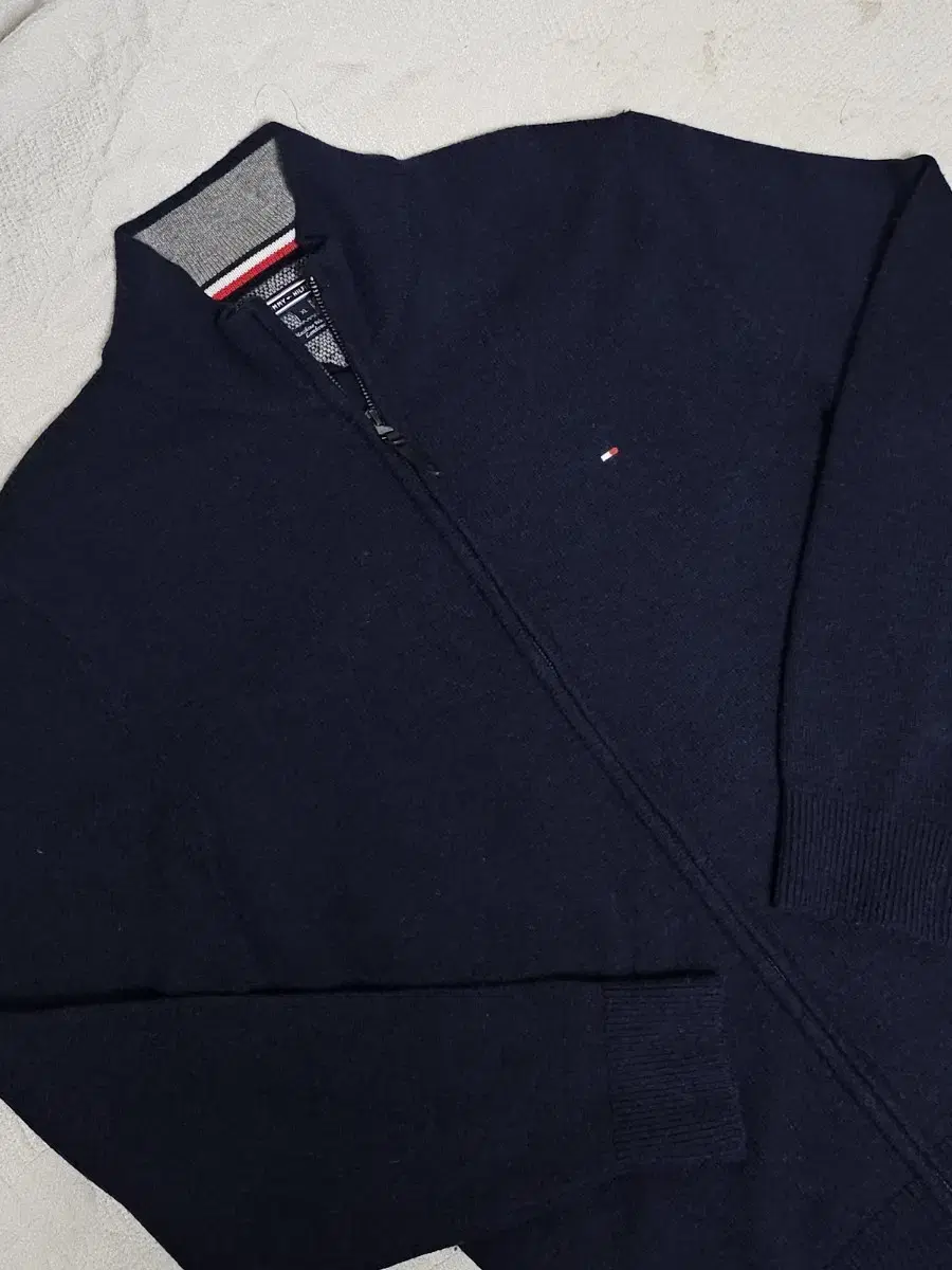 (Department Store) Tommy Hilfiger Knit Zip-up XL