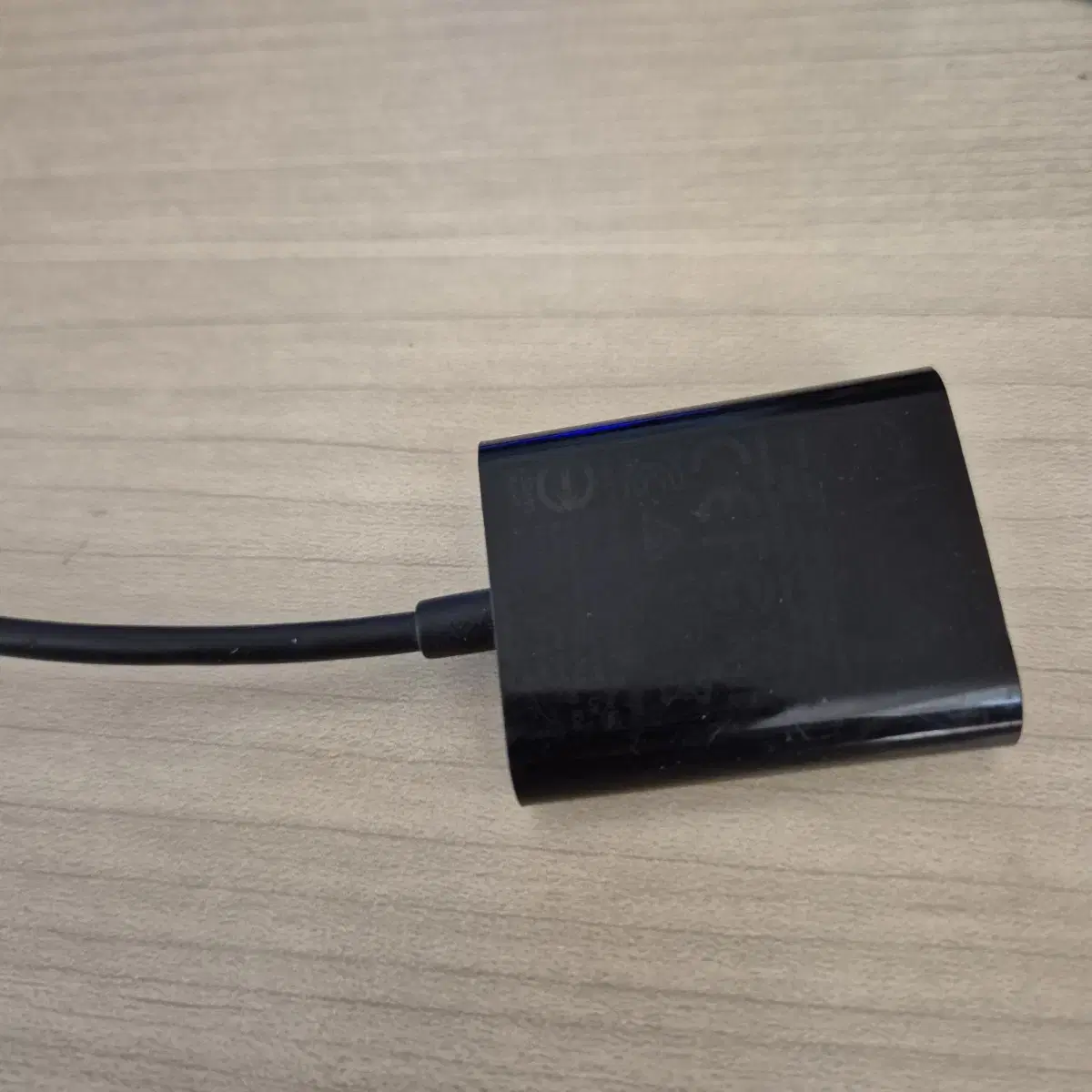 벨킨 락스타 3.5mm 오디오 USB C 충전 어댑터 NPA004btBK