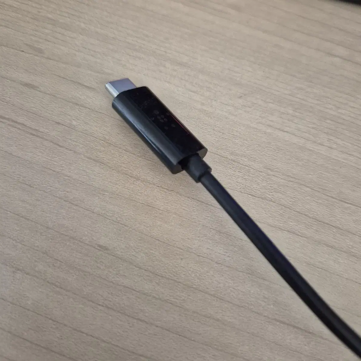 벨킨 락스타 3.5mm 오디오 USB C 충전 어댑터 NPA004btBK