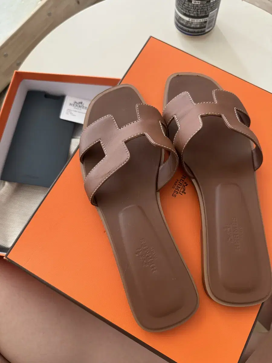 Hermès Oran slippers almost new 230