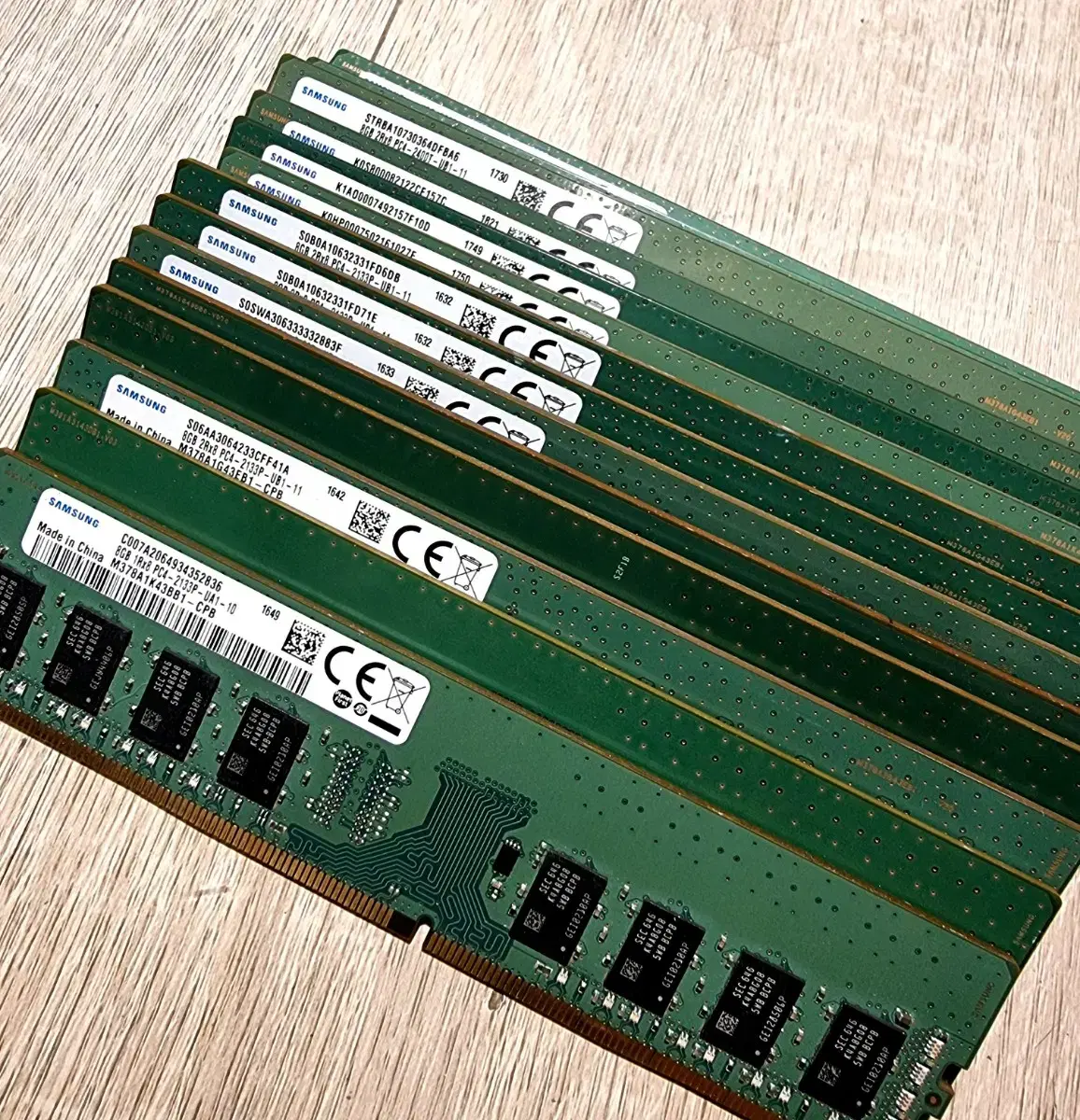 삼성 DDR4 8GB 데스크 메모리팝니다