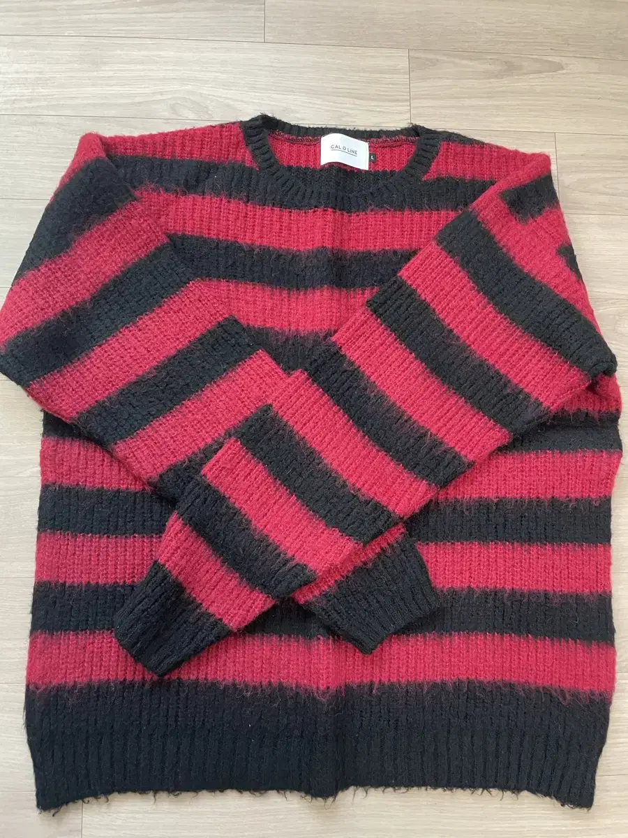 Collarline Knit