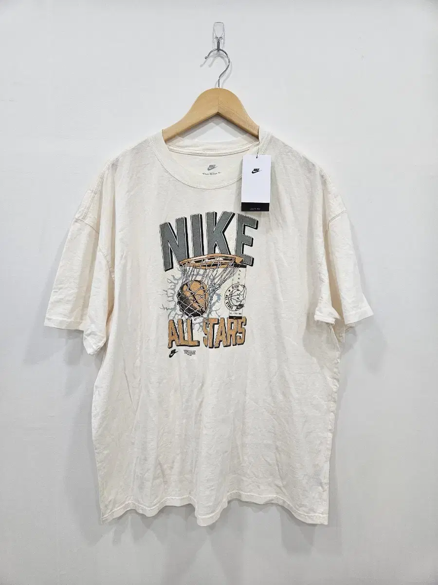 XL Nike Vahn Tee for sale