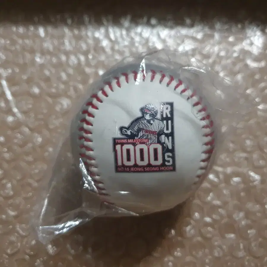 KBO 정성훈 1000득점 기념구