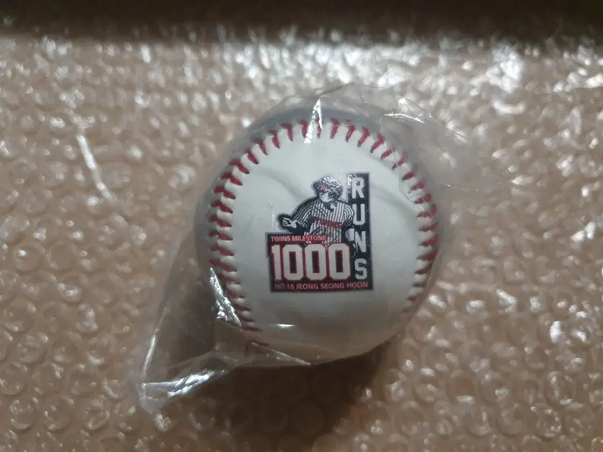 KBO 정성훈 1000득점 기념구