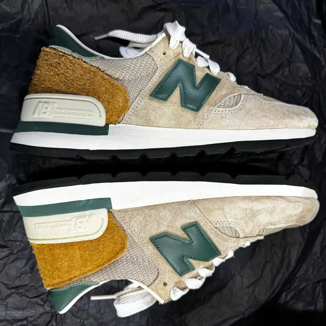 New Balance 990v1 Tan Green 270cm 판매