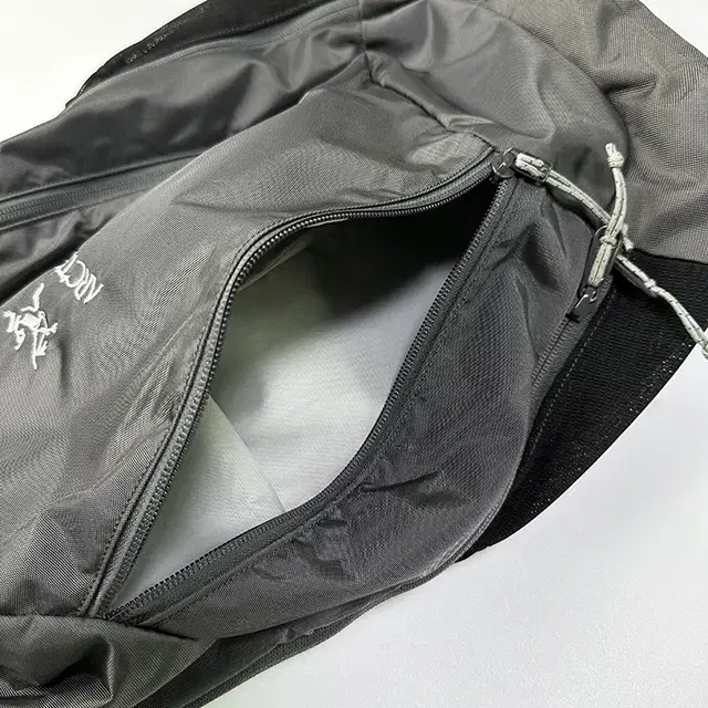 ARC'TERYX MANTIS 26 아크테릭스 맨티스 26 백팩