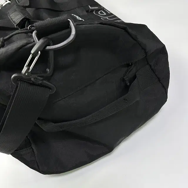 SUPREME 18FW Duffle Bag 슈프림 더플 백