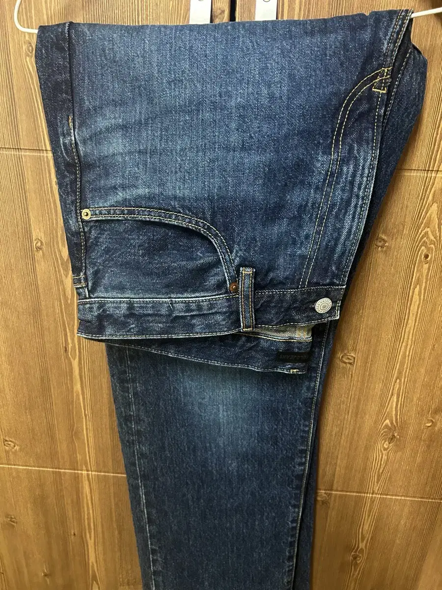 Uniqlo Regular Fit Denim 35 (Article number463910)