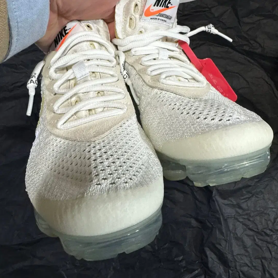 Nike x Off-White Air VaporMax V2  235cm