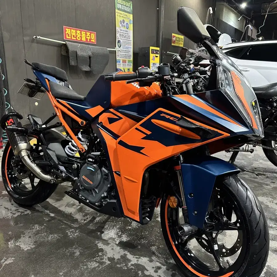 ktm RC390 아크라 풀배기 상태A급 급매