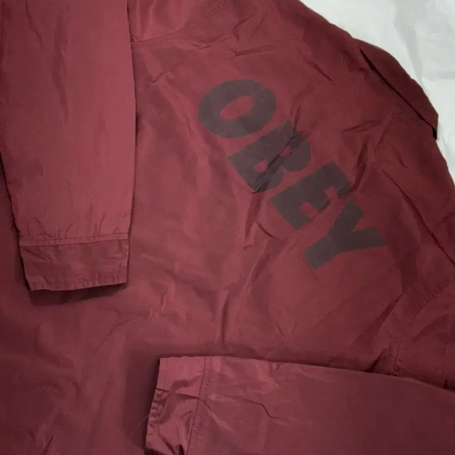 Obey wind jacket