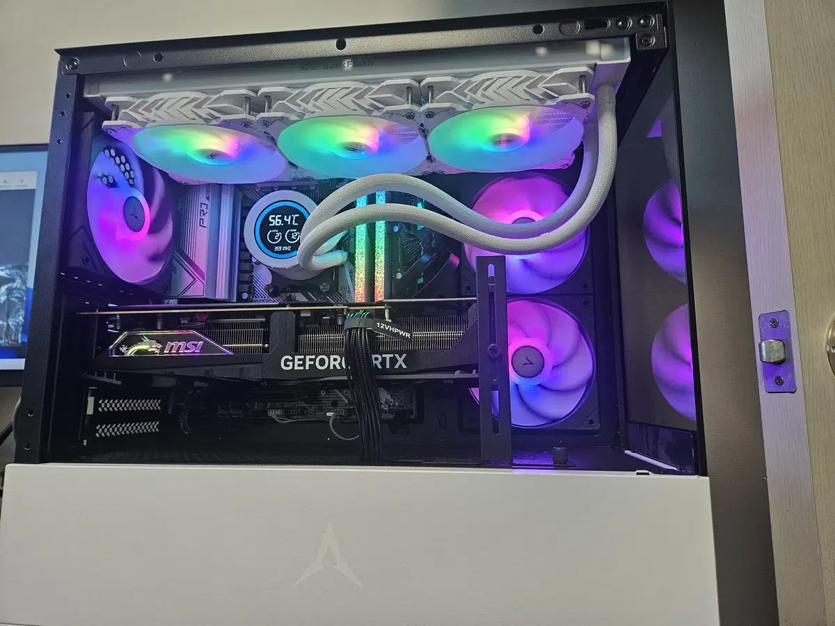 7950x3d, rtx4080 super, 2tb 하이엔드급 본체