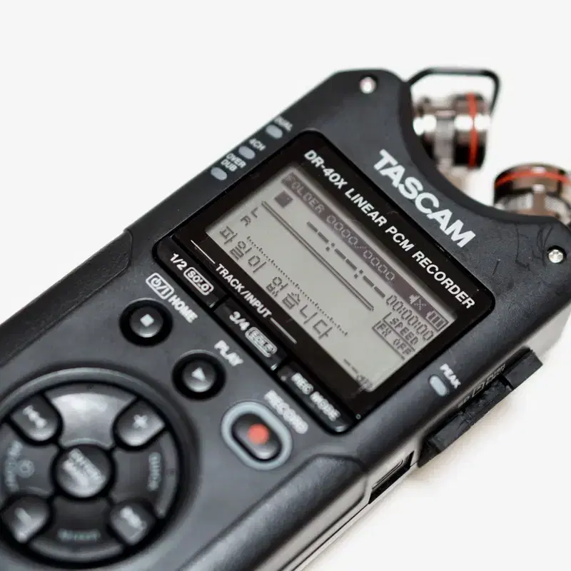 타스캠 TASCAM DR-40x 녹음기 오디오 레코더 마이크 팝니다.