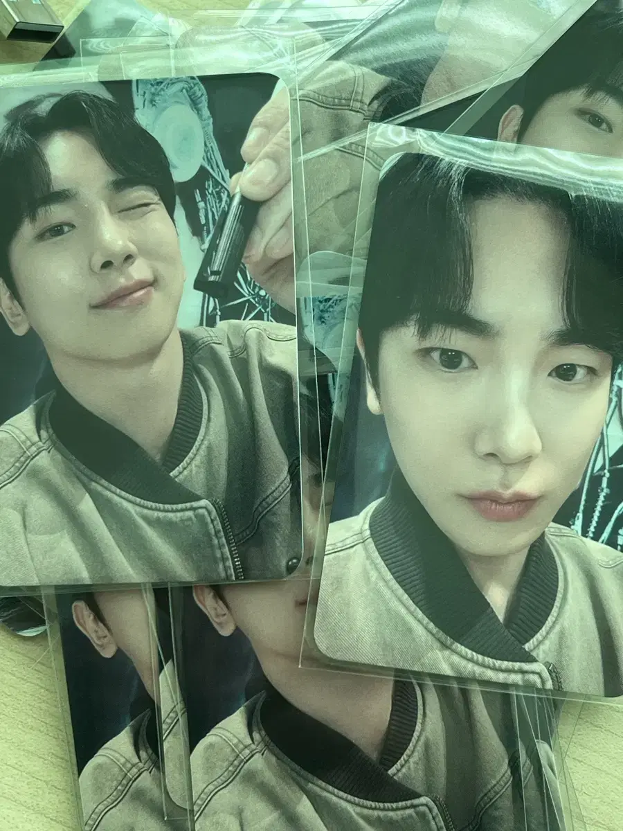 SHINee key ITTA Youngtong unreleased photocard / Pleasure Shop Invitation ver. unsealed