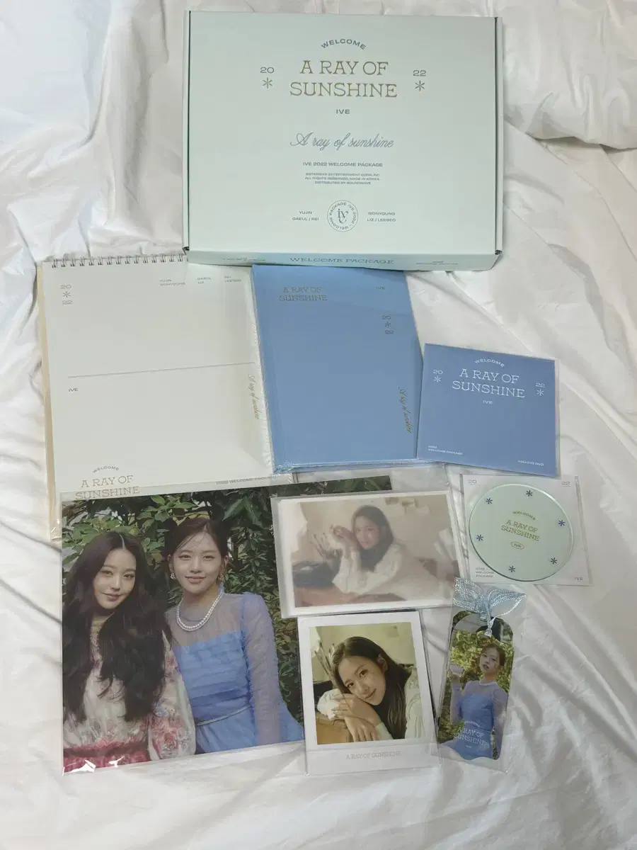 Ive got a welcome package wts ahn yujin gaeul lay jang wonyoung leeseo