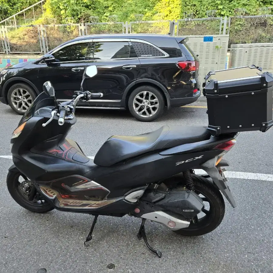 pcx125 19년식  1150000 >>>>> 1100000 가격내립니