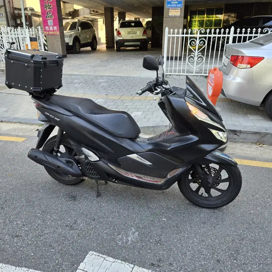 pcx125 19년식  1150000 >>>>> 1100000 가격내립니